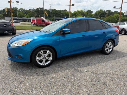 Used 2014 Ford Focus SE FWD image 13