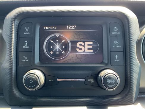 Used 2018 Jeep Wrangler Unlimited Sport AWD/4WD image 24