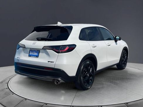 Certified 2025 Honda HR-V Sport image 5