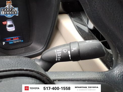 Used 2021 Toyota Corolla LE w/ Carpet Mat Package (TMS) FWD image 23