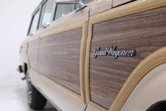 Used 1989 Jeep Grand Wagoneer AWD/4WD image 36