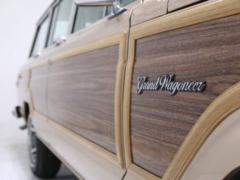 Used 1989 Jeep Grand Wagoneer image 36