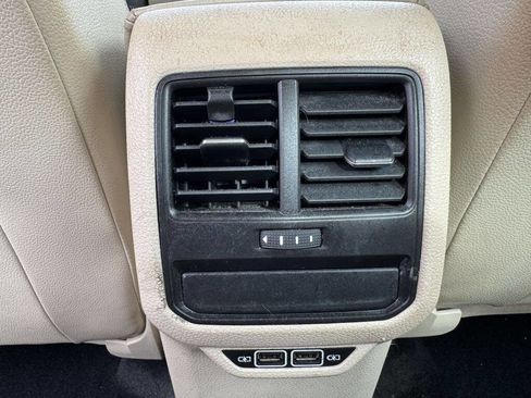 Used 2019 Volkswagen Passat 2.0T Wolfsburg image 6