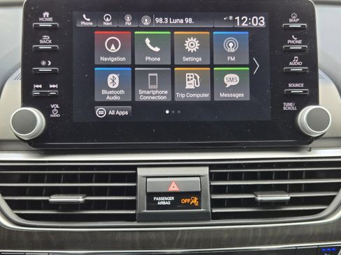 Used 2019 Honda Accord Touring image 13