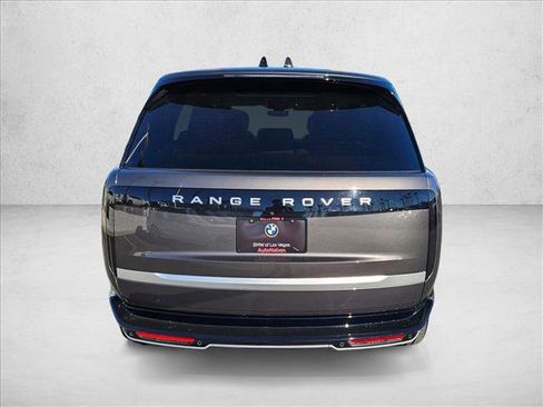 Used 2025 Land Rover Range Rover Long Wheelbase Autobiography image 7