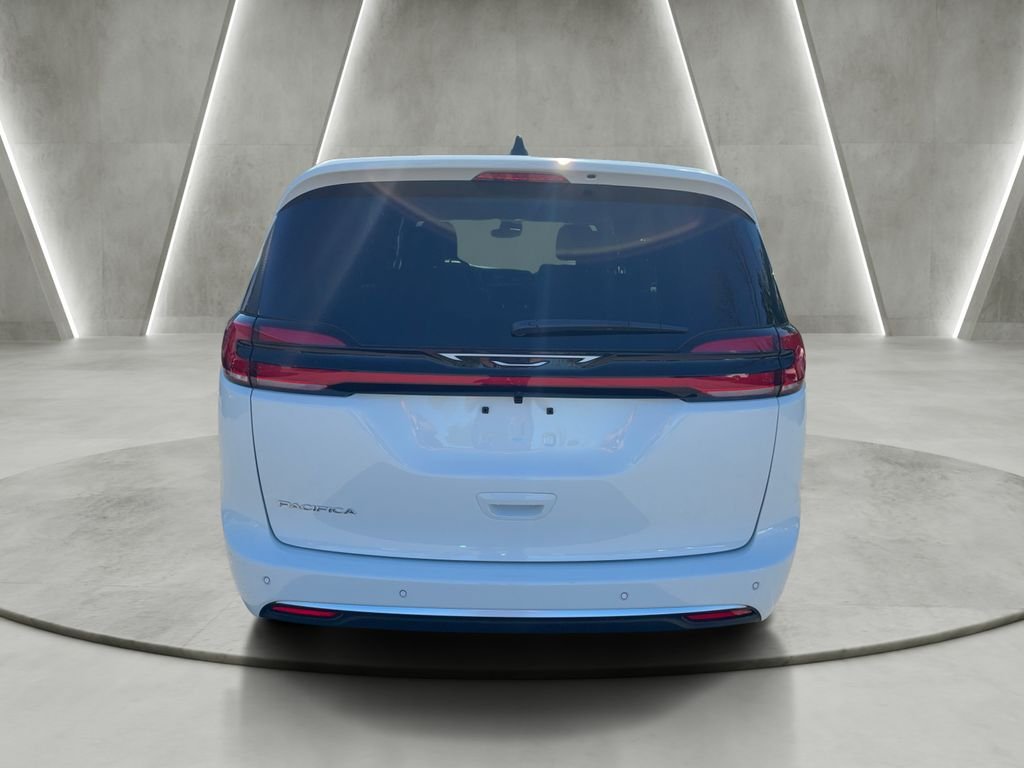 New 2027 Chrysler Pacifica Select FWD image 6
