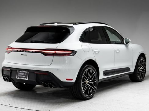 Certified 2026 Porsche Macan AWD/4WD image 36