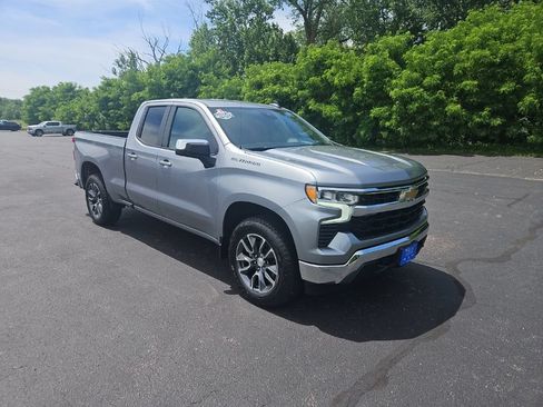 Used 2023 Chevrolet Silverado 1500 LT AWD/4WD image 10