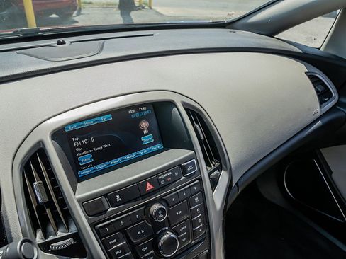 Used 2013 Buick Verano image 28