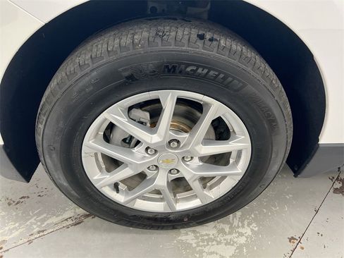 Used 2023 Chevrolet Equinox LT w/ Driver Convenience Package image 25