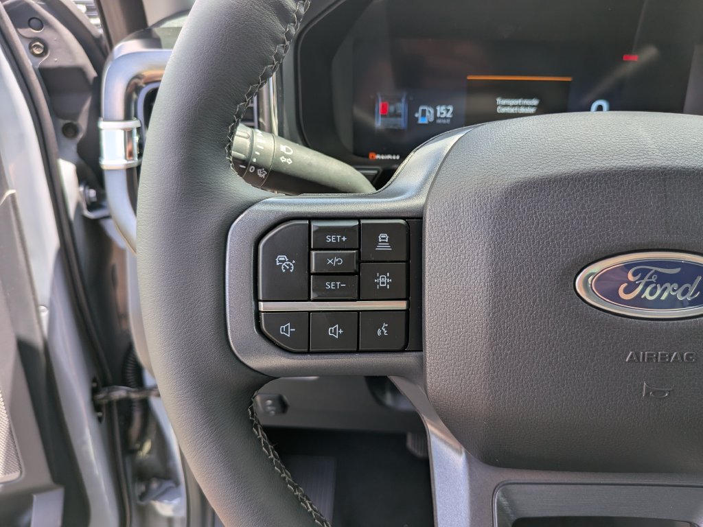 New 2026 Ford F250 Lariat w/ Black Appearance Package AWD/4WD image 32