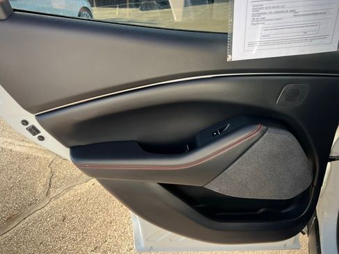 Used 2025 Ford Mustang Mach-E Premium w/ Sport Appearance Package image 22