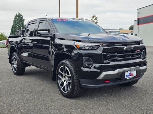 Used 2023 Chevrolet Colorado Z71 w/ Z71 Convenience Package 2 AWD/4WD image 1