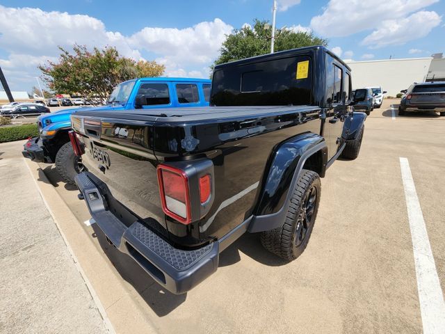 Used 2025 Jeep Gladiator Sport AWD/4WD image 4