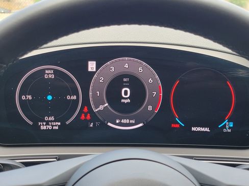 Used 2025 Porsche Cayenne Coupe image 15