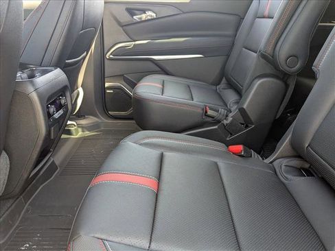 New 2026 Chevrolet Traverse RS w/ LPO, Floor Liner Package FWD image 15