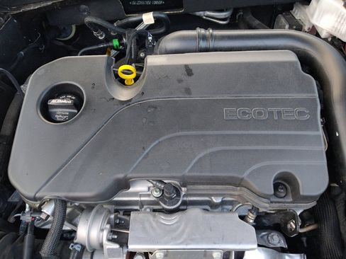 Used 2025 Chevrolet Malibu LT FWD image 30