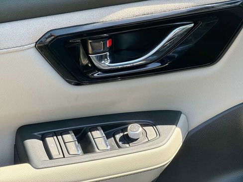 Used 2025 Subaru Forester Limited AWD/4WD image 14