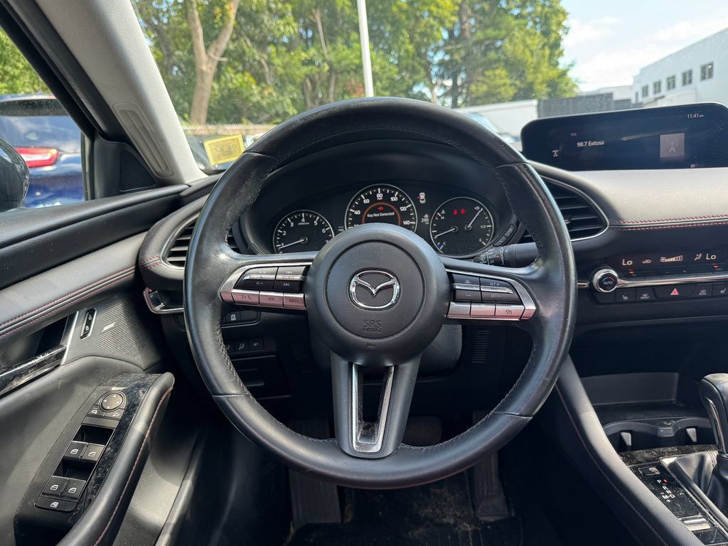 Used 2023 MAZDA MAZDA3 s FWD image 10