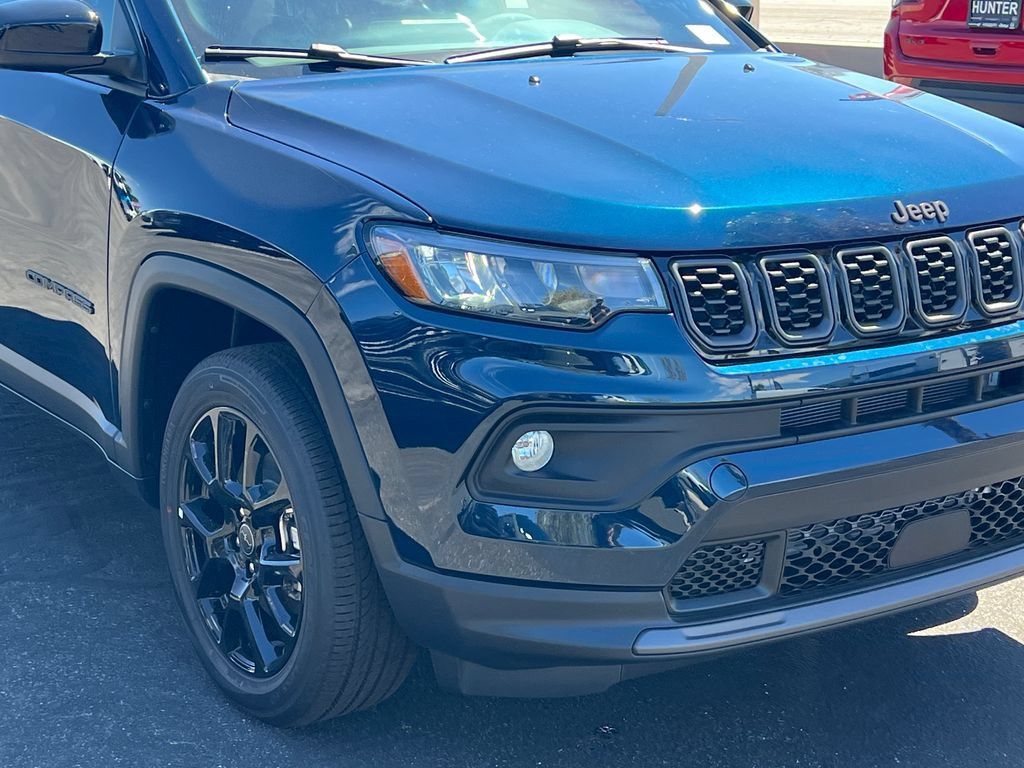 New 2026 Jeep Compass Latitude AWD/4WD image 9