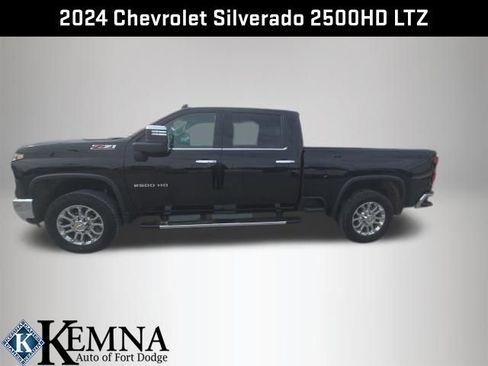 Used 2024 Chevrolet Silverado 2500 LTZ w/ LTZ Premium Package image 6