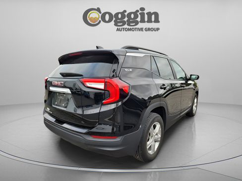 Certified 2022 GMC Terrain SLE w/ Driver Convenience Package image 12