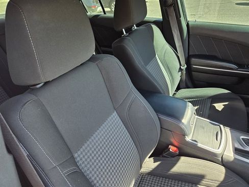 Used 2023 Dodge Charger SXT image 8