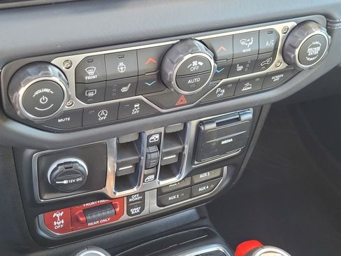 New 2026 Jeep Wrangler Unlimited Rubicon image 17