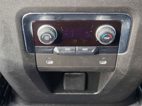 Used 2024 Chevrolet Tahoe LT image 30