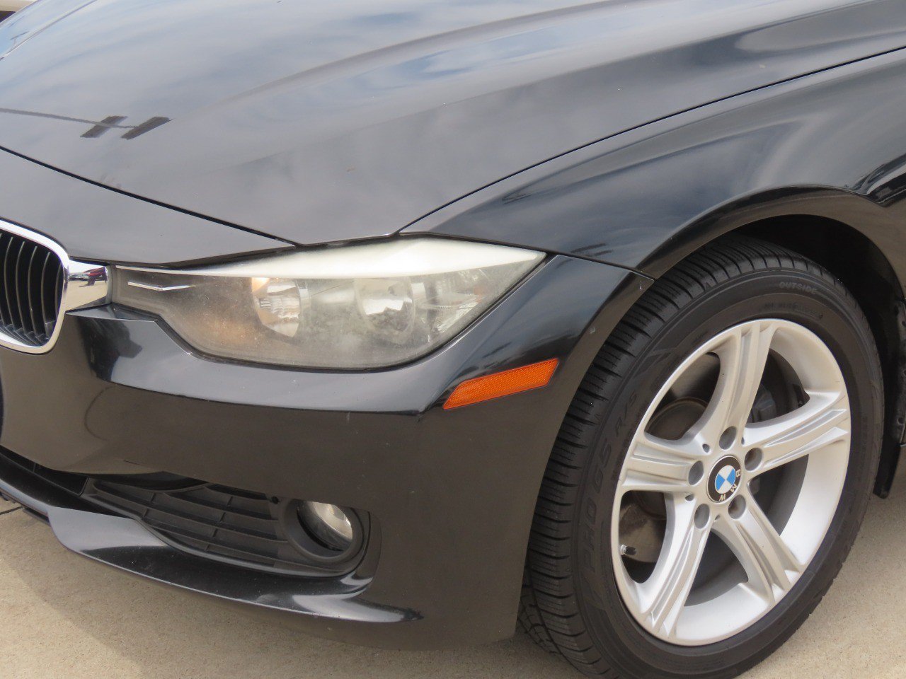 Used 2015 BMW 320i Sedan RWD image 3