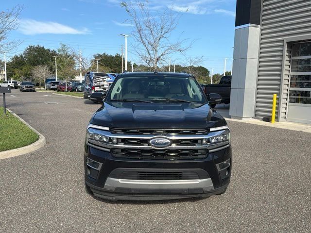 Used 2024 Ford Expedition Limited RWD image 13