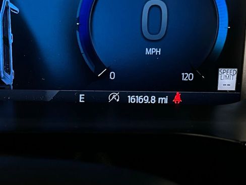 Used 2025 Ford F150 Lariat w/ Tow/Haul Package AWD/4WD image 16