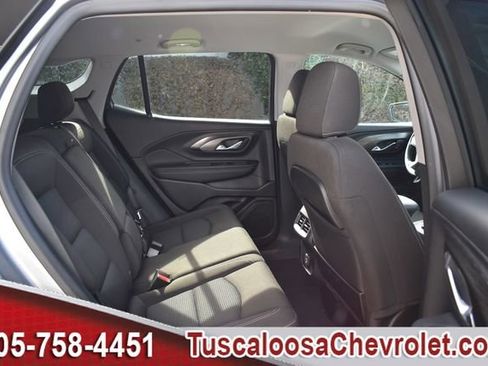 Used 2024 GMC Terrain SLE w/ Driver Convenience Package image 22