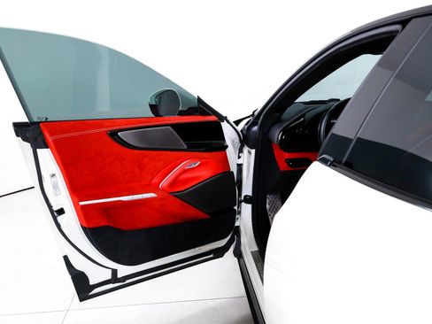 Used 2026 Ferrari Purosangue AWD/4WD image 10