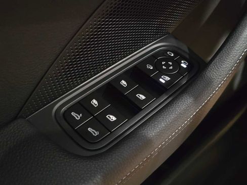 New 2026 Porsche Panamera image 39