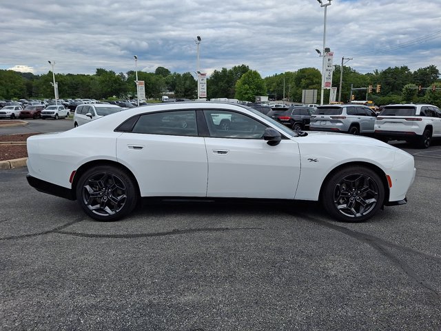 Certified 2026 Dodge Charger R/T w/ Driver Convenience Group AWD/4WD image 9