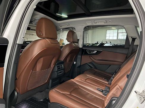 Used 2017 Audi Q7 3.0T Premium Plus w/ Premium Plus Package AWD/4WD image 19