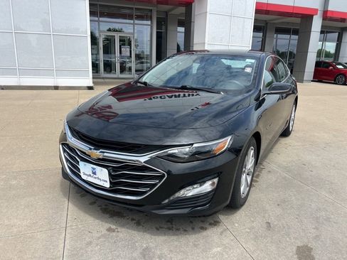 Used 2023 Chevrolet Malibu LT FWD image 3