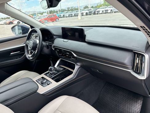 Used 2025 MAZDA CX-90 Plug-In Hybrid w/ Preferred AWD/4WD image 19