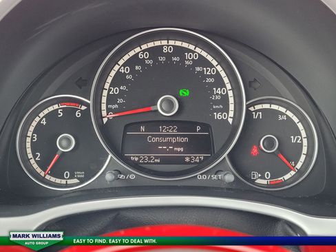 Used 2013 Volkswagen Beetle TDI image 19