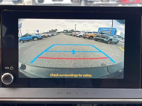 Used 2024 Toyota Prius LE image 19