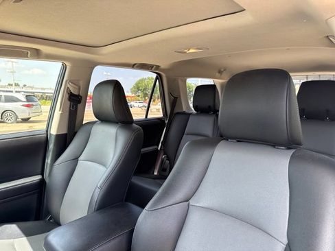 Used 2019 Toyota 4Runner SR5 Premium AWD/4WD image 9