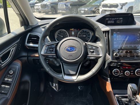 Used 2023 Subaru Forester Touring AWD/4WD image 16