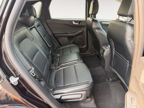 Used 2025 Ford Escape Platinum AWD/4WD image 23