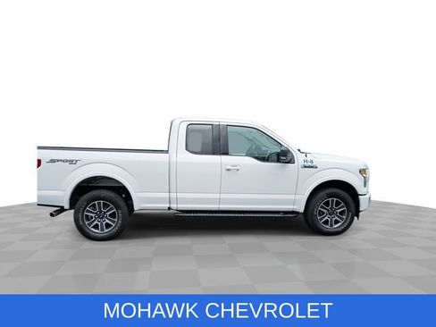 Used 2017 Ford F150 XLT w/ Equipment Group 302A Luxury AWD/4WD image 9