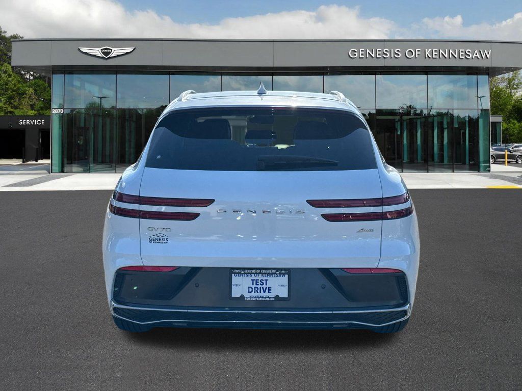 Used 2026 Genesis GV70 2.5T AWD/4WD image 7