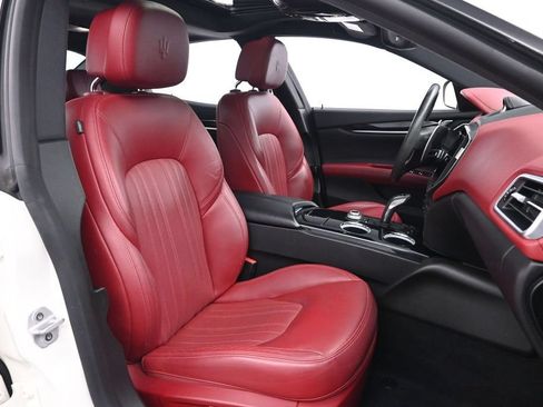 Used 2022 Maserati Ghibli Modena RWD image 40