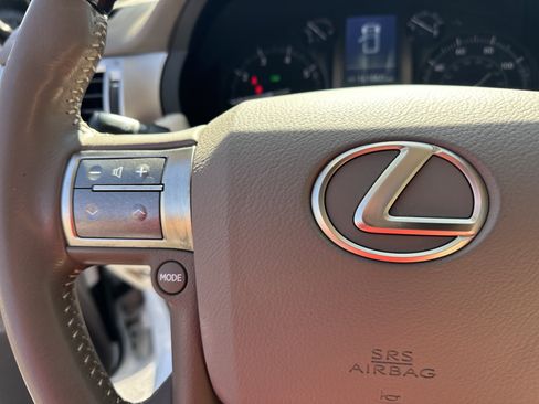 Used 2016 Lexus GX 460 w/ Premium Package image 27