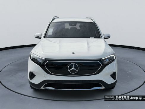 Used 2023 Mercedes-Benz EQB 300 4MATIC image 2