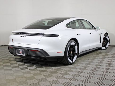 New 2026 Porsche Taycan image 7